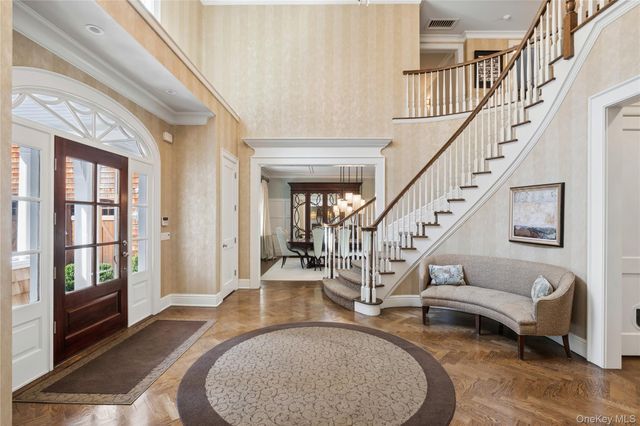 1184 Cove Edge Road, Oyster Bay Cove, NY 11791