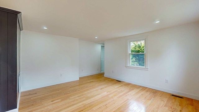 107 Washington St, Hudson, MA 01749