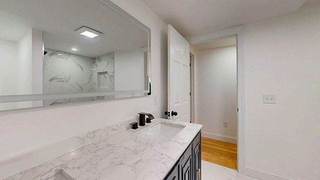 107 Washington St, Hudson, MA 01749
