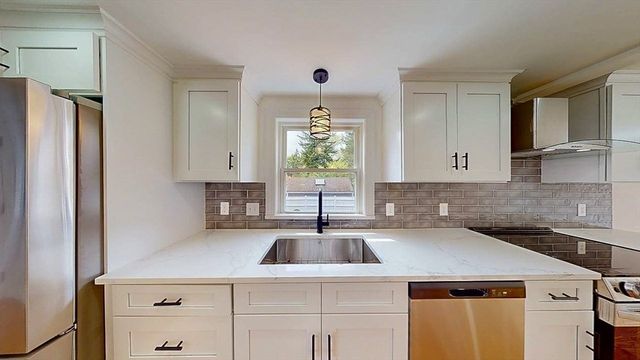 107 Washington St, Hudson, MA 01749