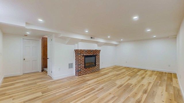 107 Washington St, Hudson, MA 01749