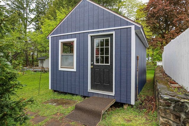 107 Washington St, Hudson, MA 01749