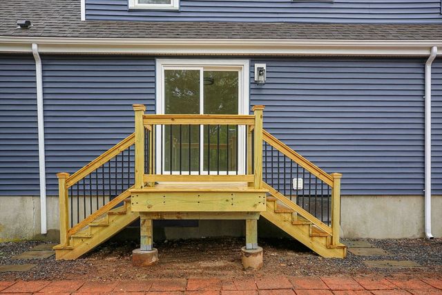 107 Washington St, Hudson, MA 01749