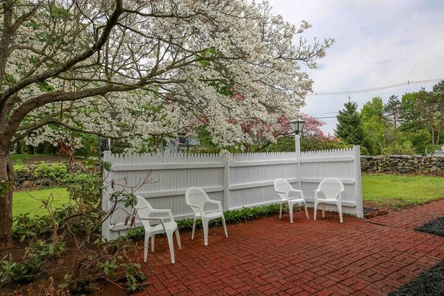 107 Washington St, Hudson, MA 01749