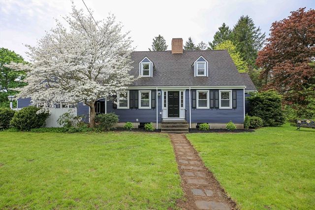 107 Washington St, Hudson, MA 01749