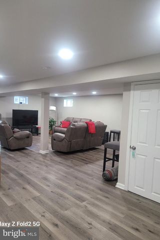 16309 HOLLY HILL DR, Waldorf, MD 20601
