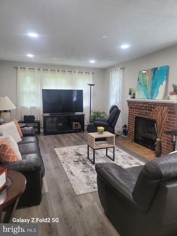 16309 HOLLY HILL DR, Waldorf, MD 20601
