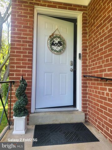 16309 HOLLY HILL DR, Waldorf, MD 20601