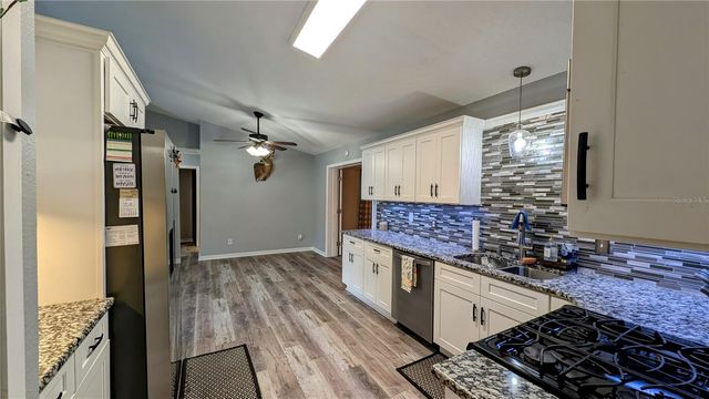 624 N LANIER AVENUE, Fort Meade, FL 33841