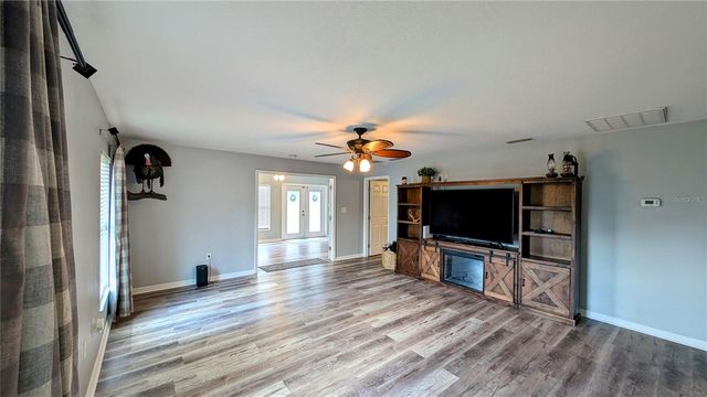 624 N LANIER AVENUE, Fort Meade, FL 33841