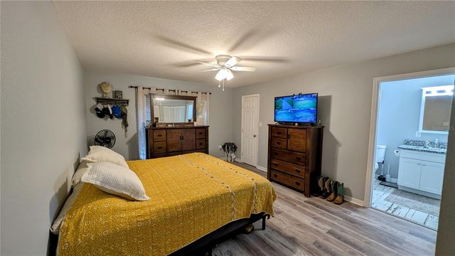 624 N LANIER AVENUE, Fort Meade, FL 33841