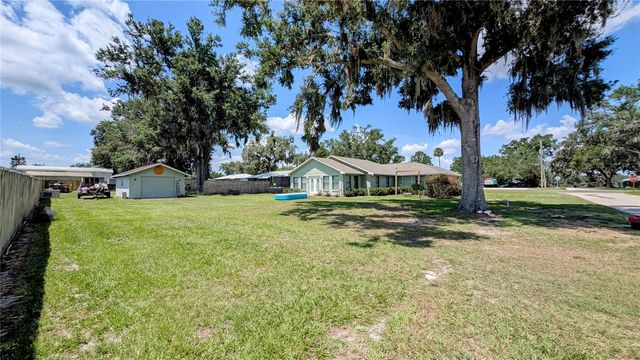 624 N LANIER AVENUE, Fort Meade, FL 33841