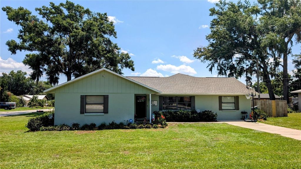 624 N LANIER AVENUE, Fort Meade, FL 33841