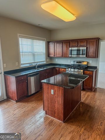 3642 Ramsey Close SW, Atlanta, GA 30331