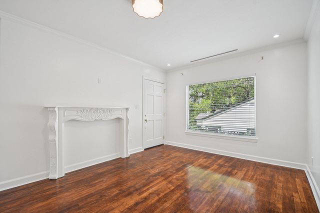 1205 Alta Vista Ave B, Austin, TX 78704