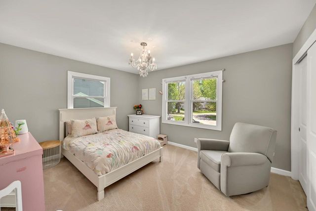 10333 N Versailles COURT, Mequon, WI 53092