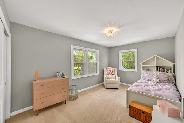 10333 N Versailles COURT, Mequon, WI 53092