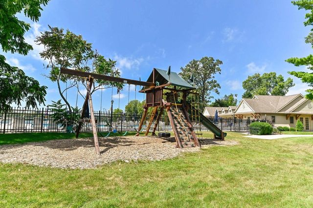10333 N Versailles COURT, Mequon, WI 53092