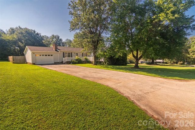 135 Diamond Drive, Ellenboro, NC 28040