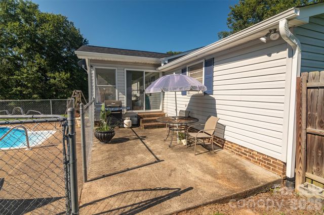 135 Diamond Drive, Ellenboro, NC 28040