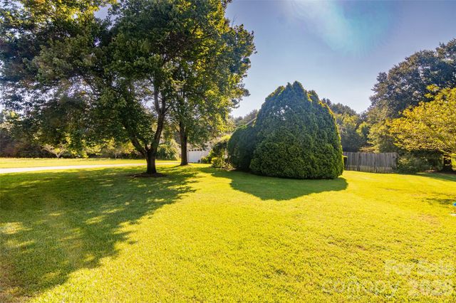 135 Diamond Drive, Ellenboro, NC 28040
