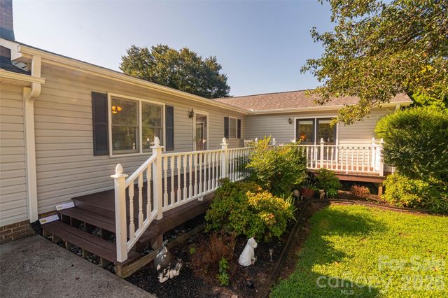 135 Diamond Drive, Ellenboro, NC 28040