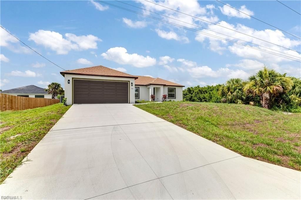 731 Anaconda AVE S, LEHIGH ACRES, FL 33974 — photo 2