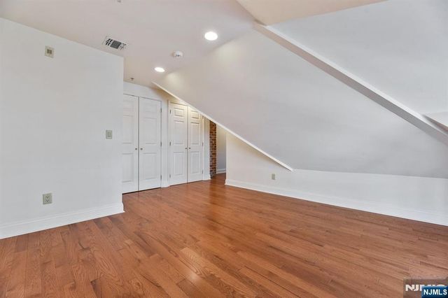 55 S Fullerton Avenue A, Montclair, NJ 07042