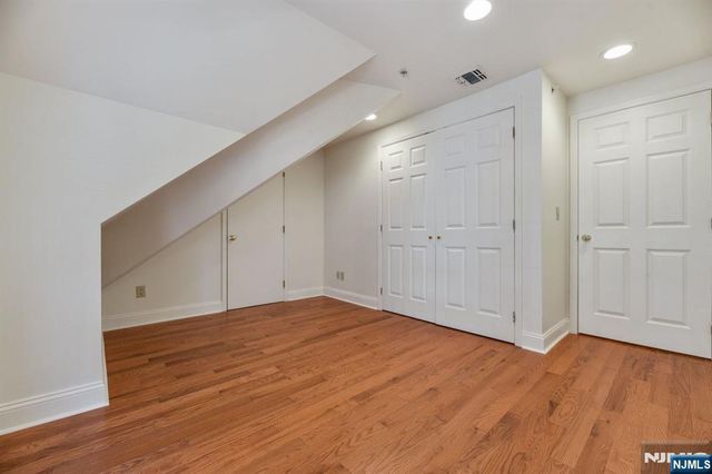 55 S Fullerton Avenue A, Montclair, NJ 07042