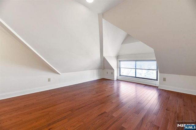 55 S Fullerton Avenue A, Montclair, NJ 07042