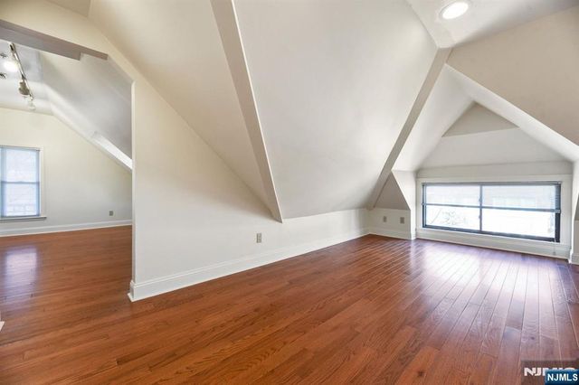 55 S Fullerton Avenue A, Montclair, NJ 07042