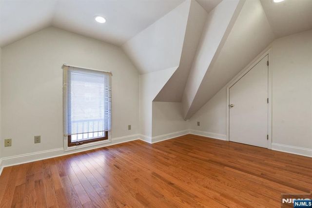 55 S Fullerton Avenue A, Montclair, NJ 07042