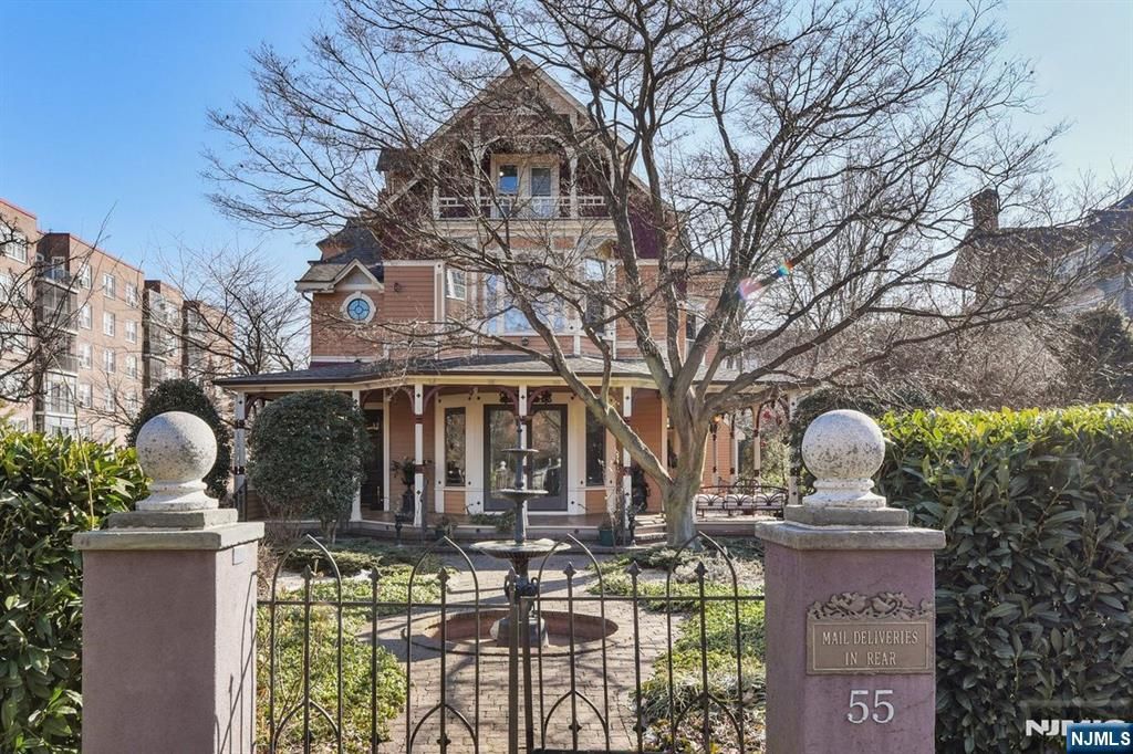 55 S Fullerton Avenue A, Montclair, NJ 07042