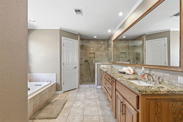 5833 Wavertree Lane, Plano, TX 75093