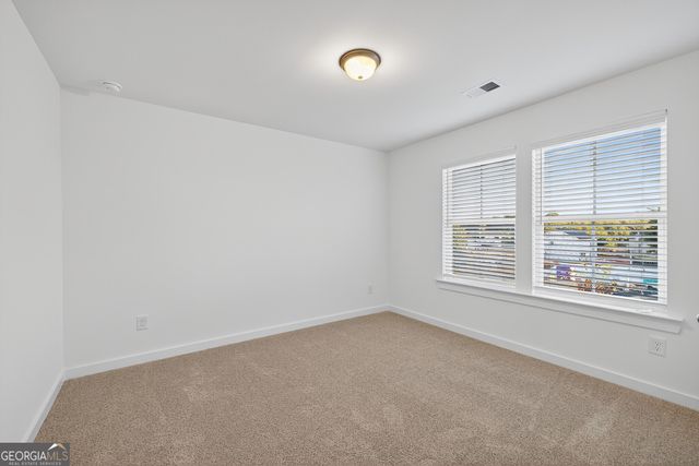 99 Annie Lane, Statham, GA 30666