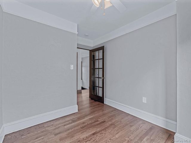 16 Kenilworth Road, Mineola, NY 11501
