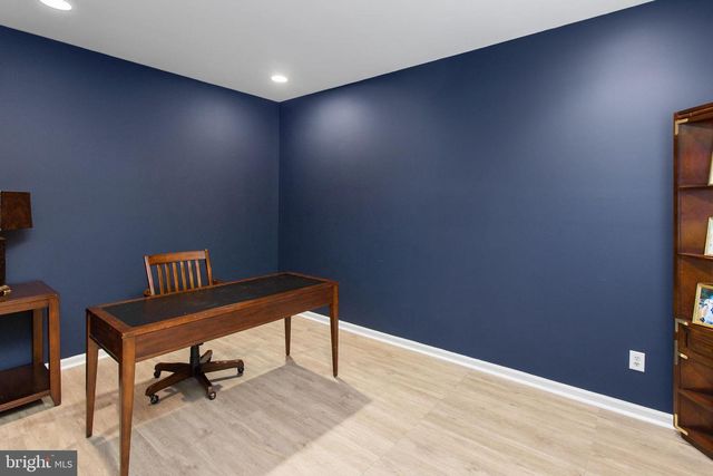 11 LINCOLN DR, Columbus, NJ 08022