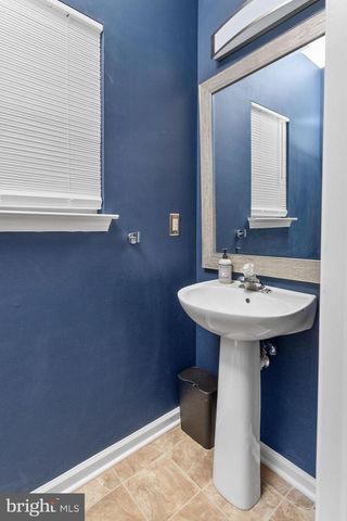 11 LINCOLN DR, Columbus, NJ 08022