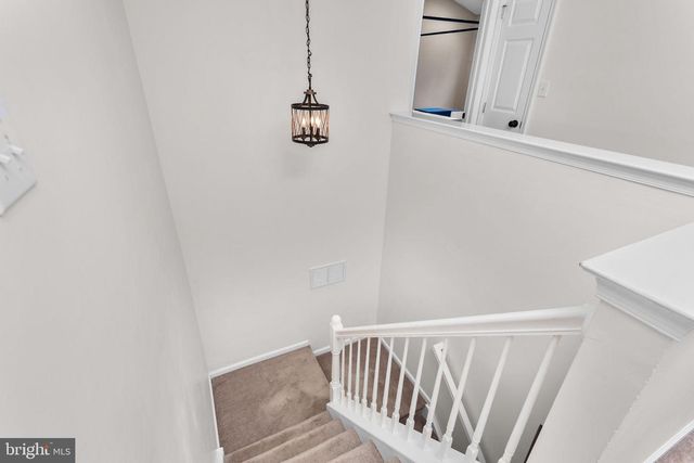 11 LINCOLN DR, Columbus, NJ 08022