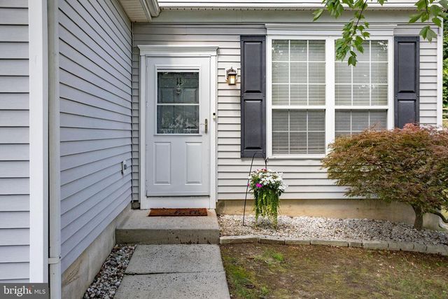 11 LINCOLN DR, Columbus, NJ 08022