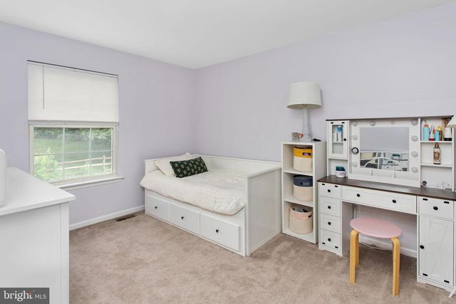 11 LINCOLN DR, Columbus, NJ 08022