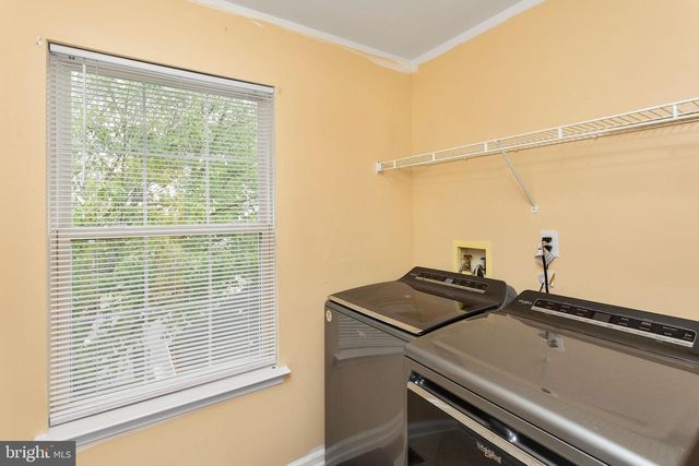 11 LINCOLN DR, Columbus, NJ 08022