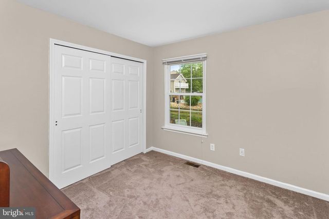 11 LINCOLN DR, Columbus, NJ 08022