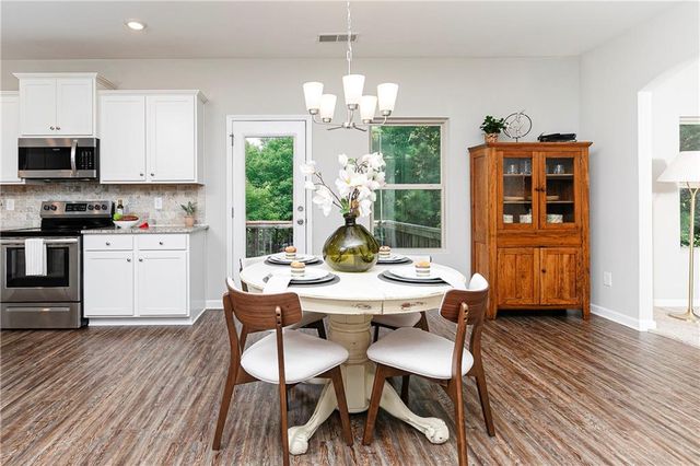 738 Stable View Loop, Dallas, GA 30132