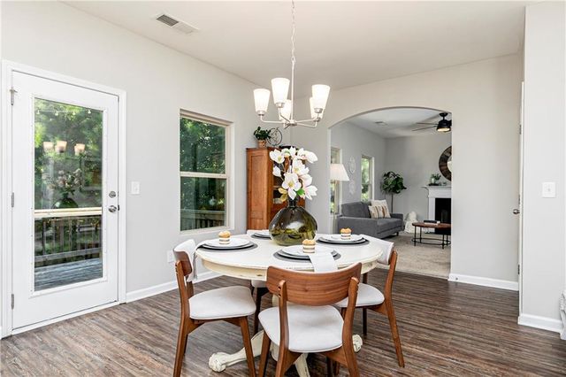 738 Stable View Loop, Dallas, GA 30132