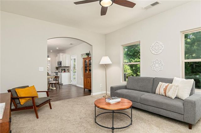 738 Stable View Loop, Dallas, GA 30132