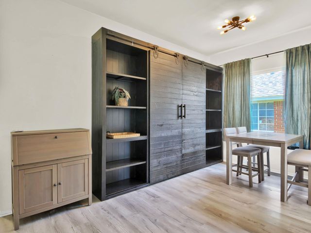 511 Dusty Leather CT, Pflugerville, TX 78660