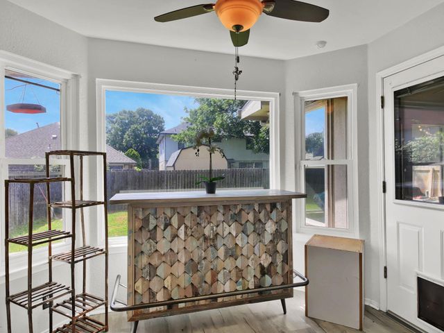 511 Dusty Leather CT, Pflugerville, TX 78660