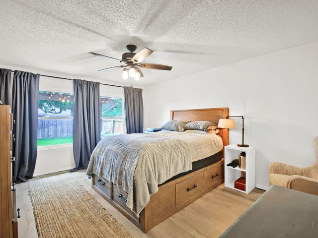 511 Dusty Leather CT, Pflugerville, TX 78660