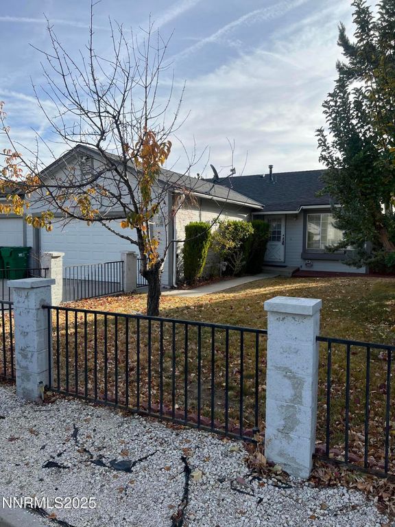 7310 Lindsey Lane, Sparks, NV 89436